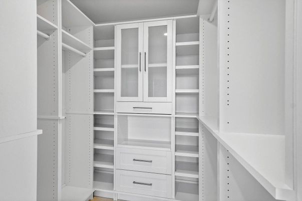 Interior, Walk-in Closets