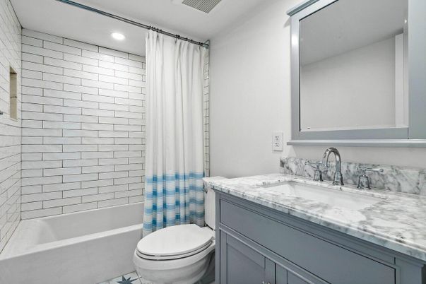 Bathroom, Interior, Recessed Lighting