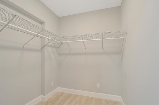 Interior, Walk-in Closets, Wood Texture Flooring