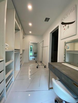 Interior, Recessed Lighting, Walk-in Closets