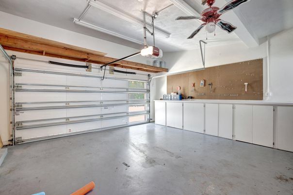 Garage, Interior