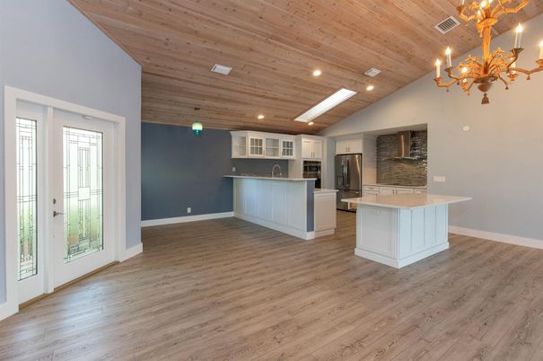 Chandelier, Interior, Kitchen, Recessed Lighting, Wooden Ceilings, Wood Texture Flooring