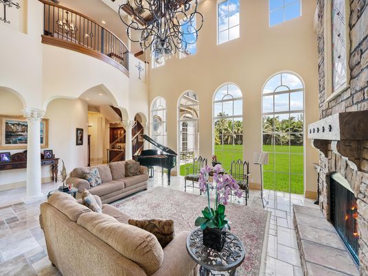 Fireplace, Interior, Living room, Piano, Recessed Lighting