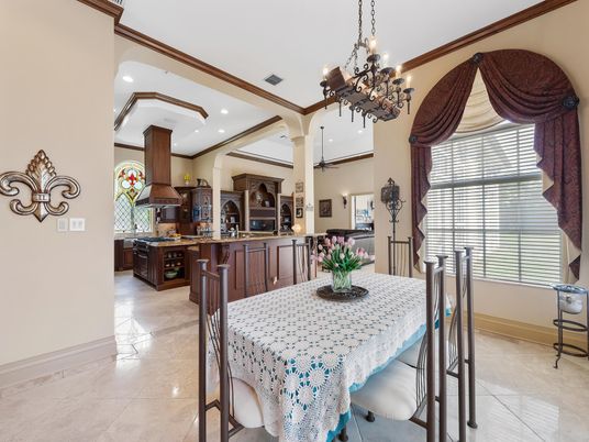Chandelier, Dining room, Interior, Kitchen, Recessed Lighting