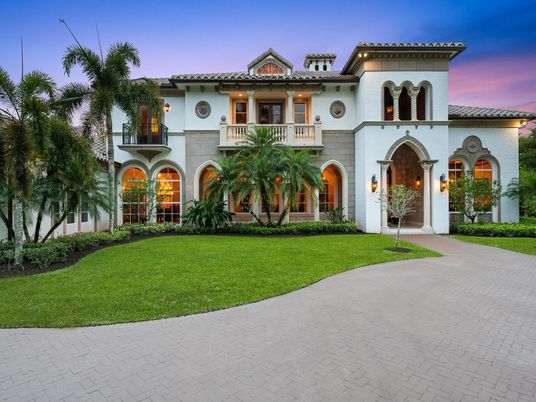 Backyard, Exterior, Facade, Mediterranean