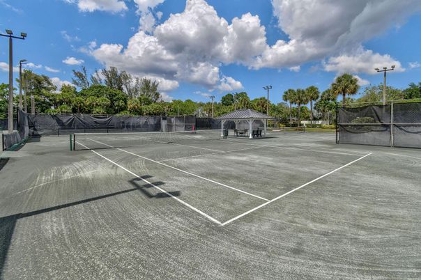 Exterior, Tennis Courts
