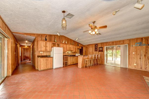 Interior, Kitchen, Pendant Lights, Wooden Walls