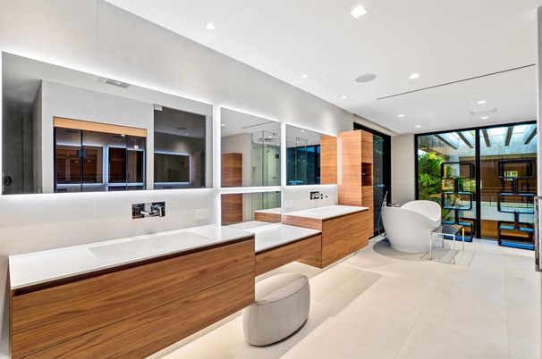 Bathroom, Dual Sink Vanities, Free Standing Baths, Glass Shower, Interior, Recessed Lighting