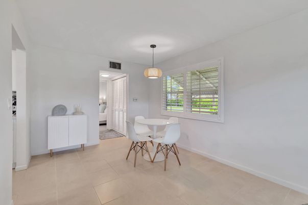 Dining room, Interior, Pendant Lights