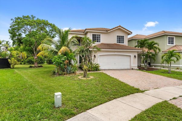 Attached, Backyard, Exterior, Facade, Mediterranean