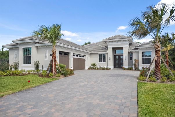 Attached, Exterior, Facade, Ranch
