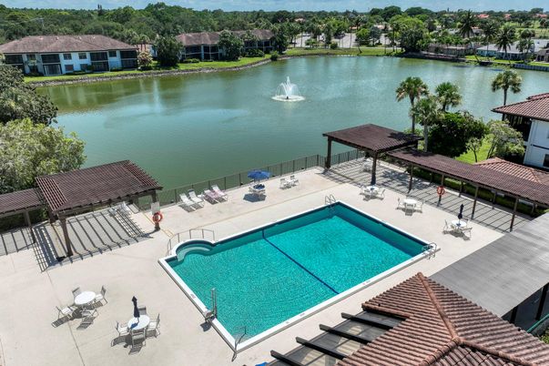 Exterior, Pool, Water