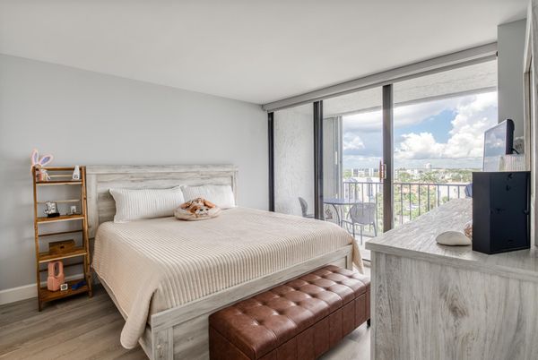 Bedroom, Interior, Water, Wood Texture Flooring