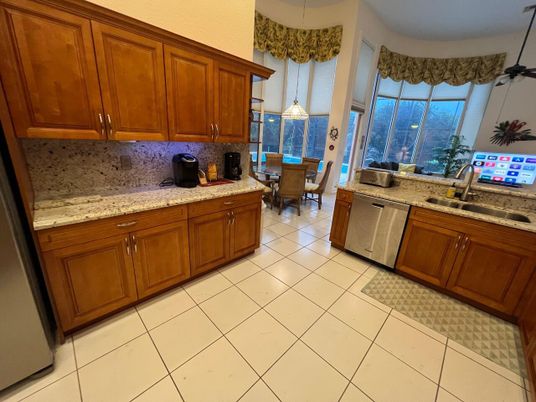 Dining room, Interior, Kitchen, Pendant Lights