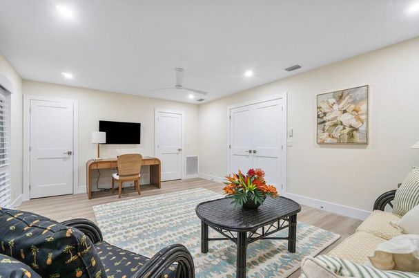 Interior, Living room, Recessed Lighting, Wood Texture Flooring