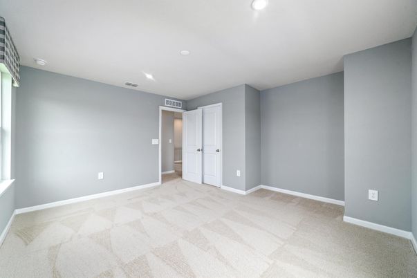 Empty room, Interior, Recessed Lighting