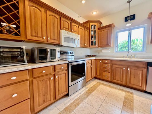 Interior, Kitchen, Pendant Lights, Recessed Lighting, Stainless Steel Appliances