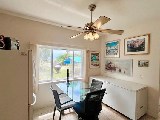 Dining room, Interior