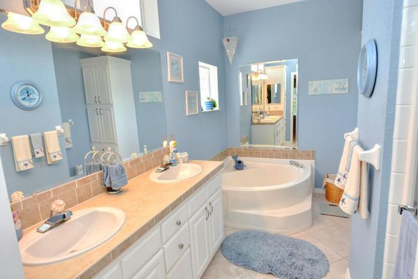 Bathroom, Dual Sink Vanities, Interior