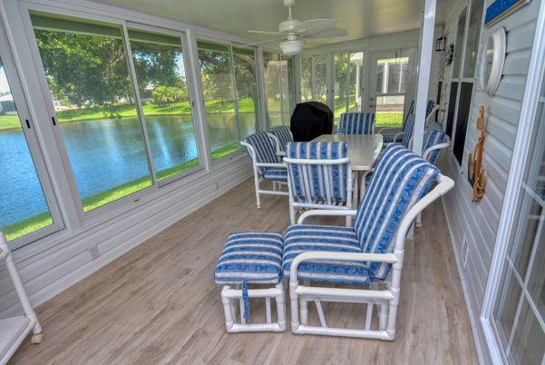 Dining room, Interior, Sun Room, Water, Wood Texture Flooring