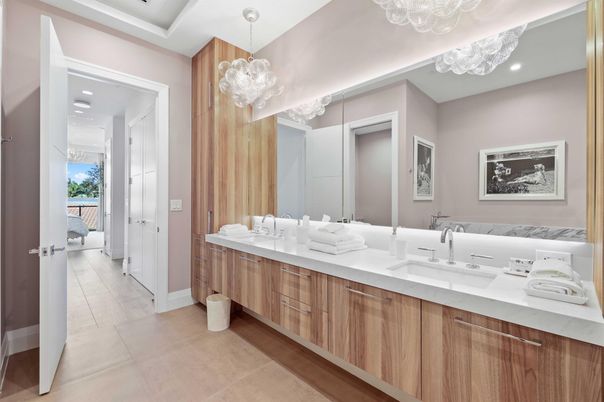 Bathroom, Dual Sink Vanities, Interior, Pendant Lights, Recessed Lighting