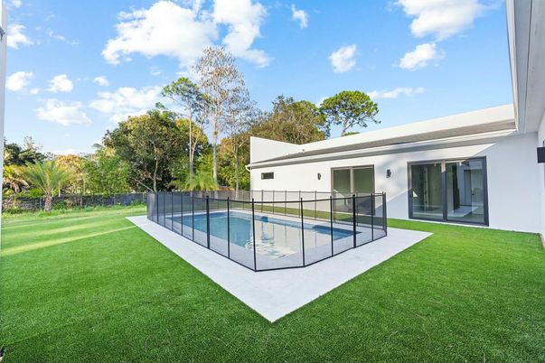 Backyard, Exterior, Pool