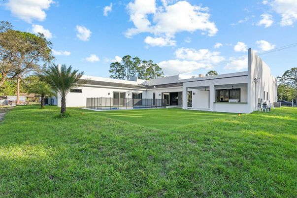 Backyard, Exterior