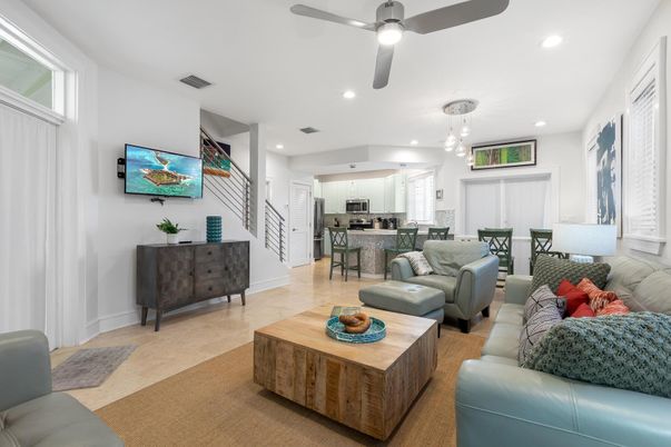 Dining room, Interior, Kitchen, Living room, Pendant Lights, Recessed Lighting, Stainless Steel Appliances