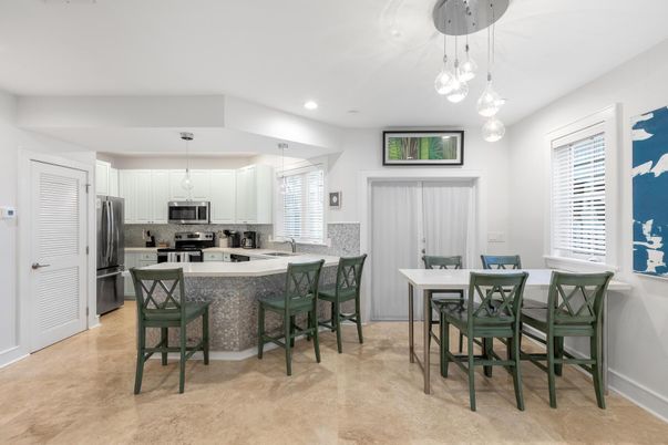 Dining room, Interior, Kitchen, Pendant Lights, Recessed Lighting, Stainless Steel Appliances