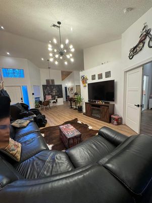 Interior, Living room, Pendant Lights, Recessed Lighting, Wood Texture Flooring