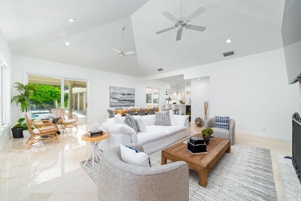 Dining room, Interior, Kitchen, Living room, Pendant Lights, Recessed Lighting