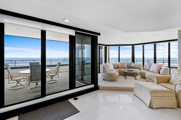 Interior, Living room, Recessed Lighting, Water