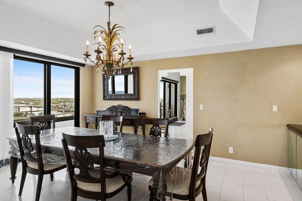 Chandelier, Dining room, Interior