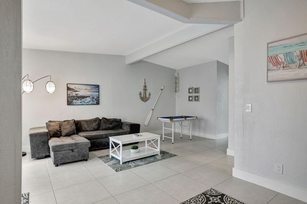 Interior, Living room, Pendant Lights