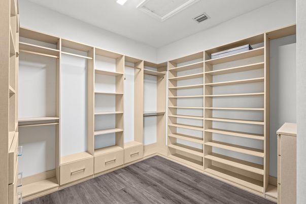 Interior, Walk-in Closets, Wood Texture Flooring