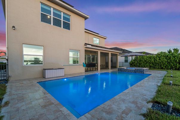 Exterior, Pool
