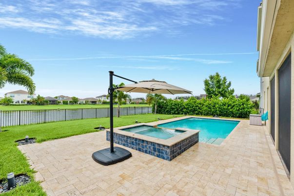 Exterior, Pool, Water