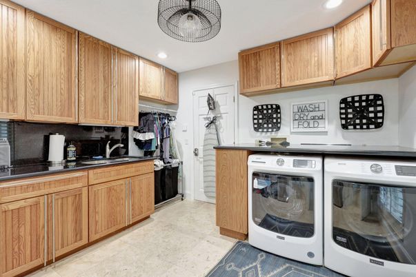 Interior, Recessed Lighting, Washer