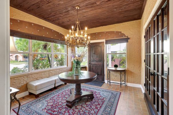Chandelier, Interior, Recessed Lighting, Wooden Beams, Wooden Ceilings