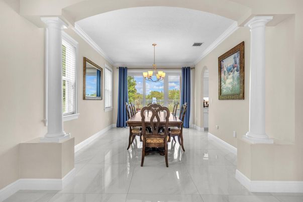 Chandelier, Dining room, Interior