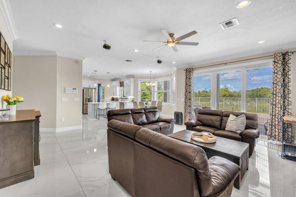Dining room, Interior, Kitchen, Living room, Pendant Lights, Recessed Lighting, Stainless Steel Appliances