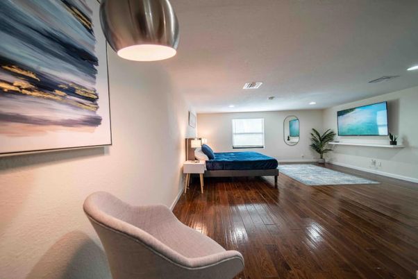 Bedroom, Interior, Recessed Lighting, Wood Texture Flooring