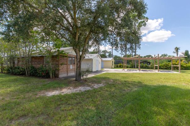 Backyard, Detached Garage, Exterior
