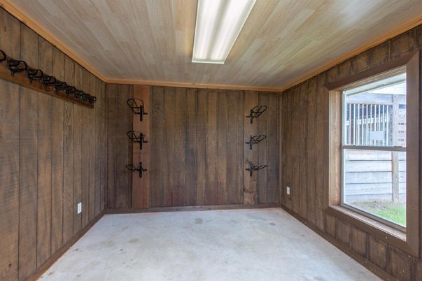 Empty room, Interior, Wooden Ceilings, Wooden Walls