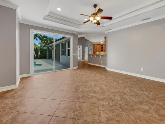 Empty room, Interior, Recessed Lighting