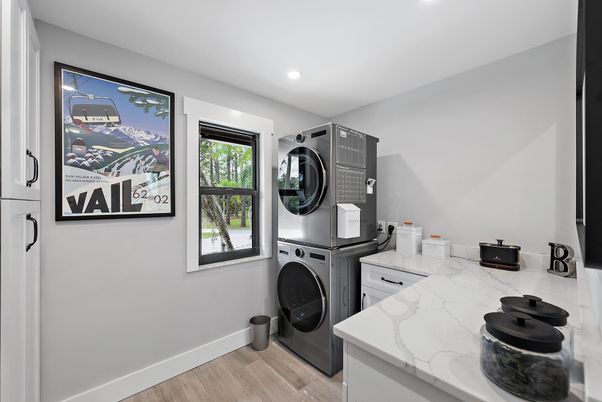 Interior, Recessed Lighting, Utility Closets, Washer, Wood Texture Flooring
