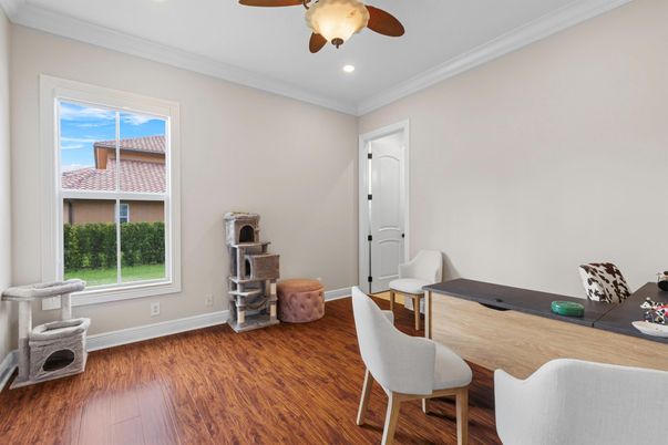 Home Office, Interior, Recessed Lighting, Wood Texture Flooring