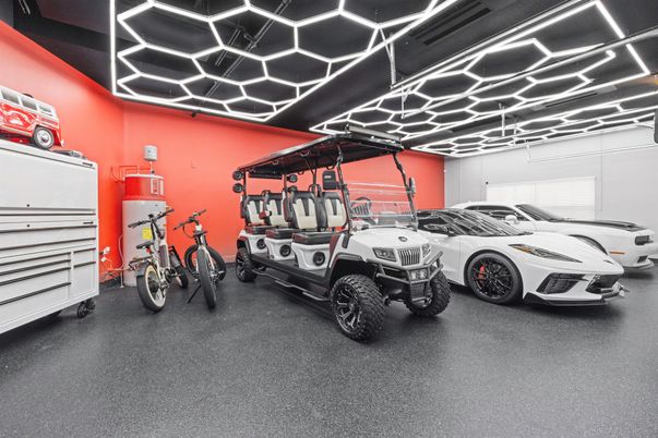 Garage, Interior
