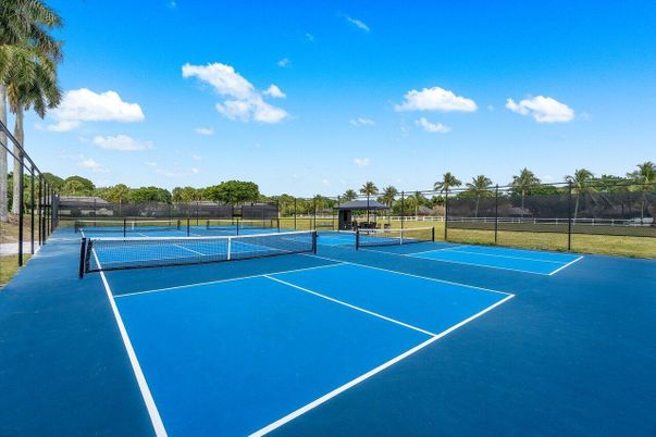 Exterior, Tennis Courts