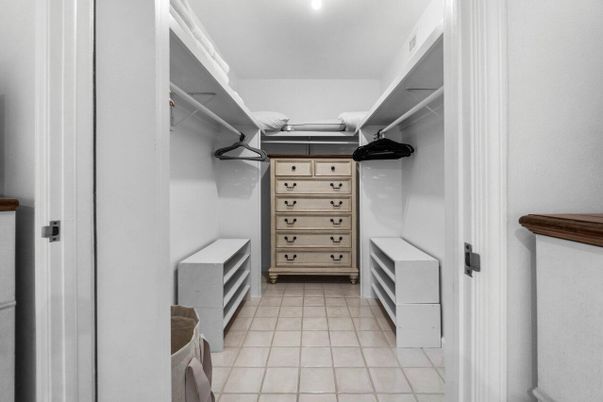 Interior, Walk-in Closets
